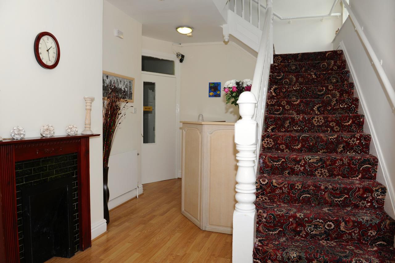 Castle Lodge Guest House 86-88 Sheil Rd L6 3Af リヴァプール エクステリア 写真