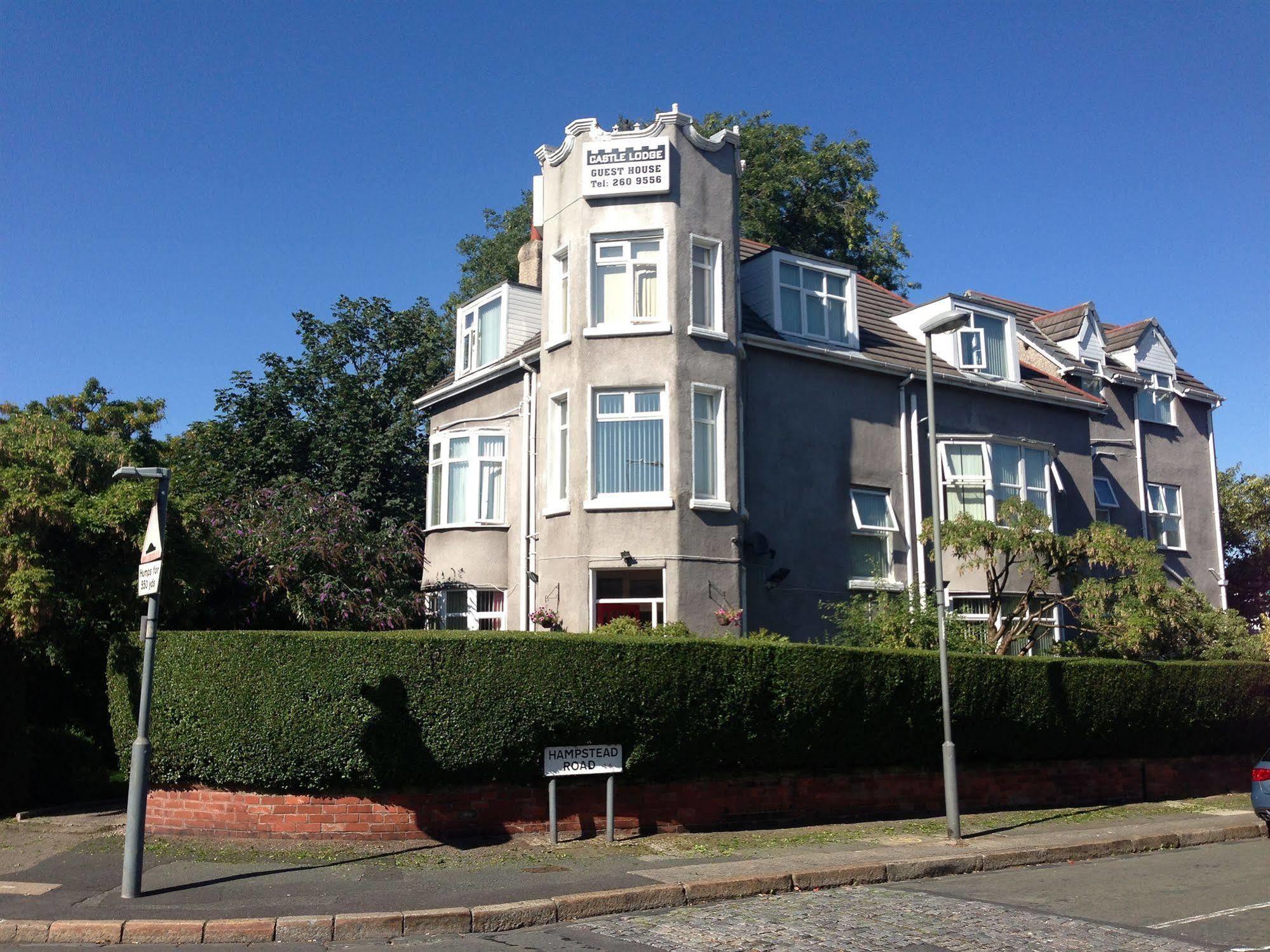 Castle Lodge Guest House 86-88 Sheil Rd L6 3Af リヴァプール エクステリア 写真